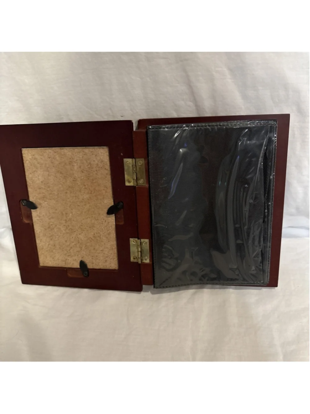 Vtg Mahogany Wood Tabletop Picture Frame Book Oval 5x7